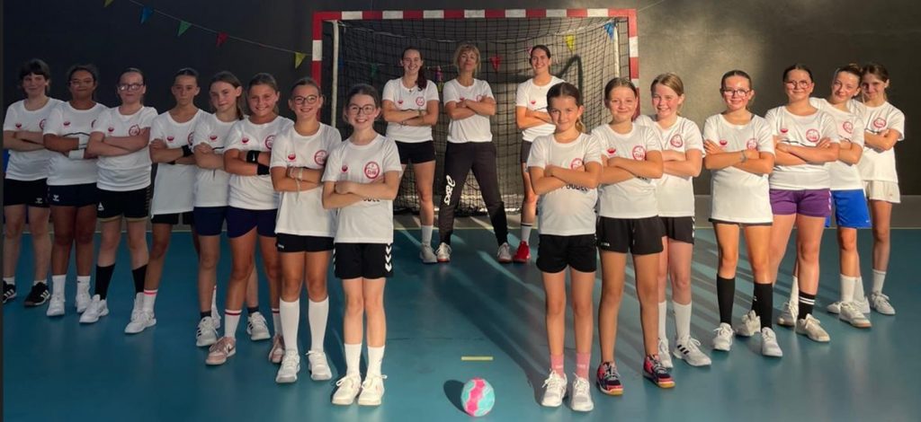 25-26_CLHB_U13F_Devant_zoom